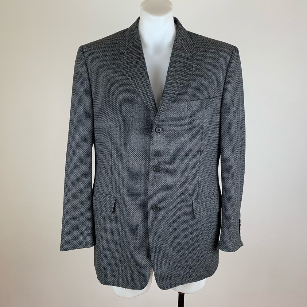 Canali Men’s Hand Stitched Three-Button Blazer. Size 42R. Light Gray. - Picture 2 of 9